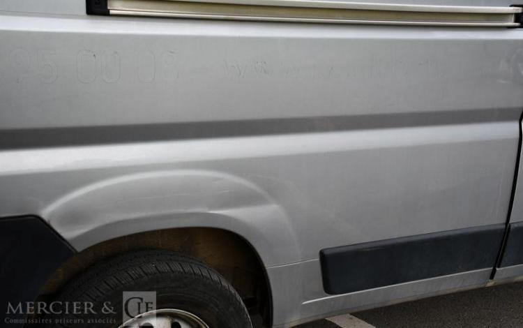CITROEN JUMPER 35 L3H2 2,2 BLUEHDI 165 S&S CLUB GRIS 2BKW807