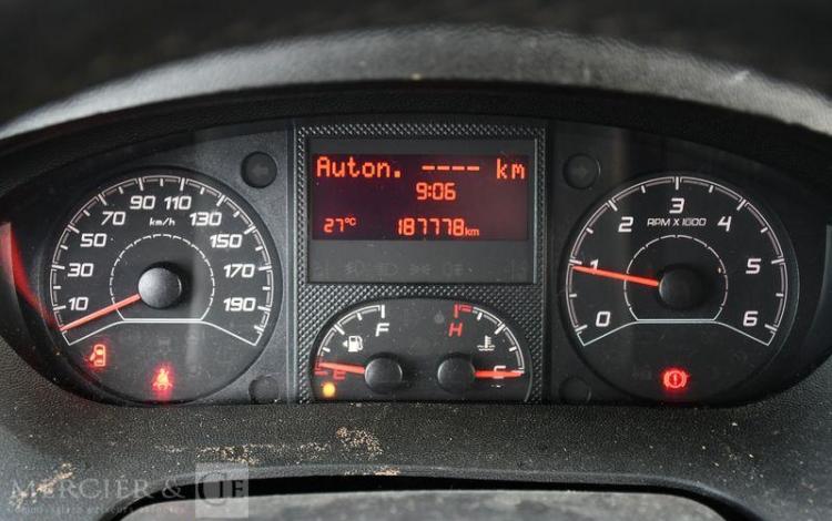 CITROEN JUMPER 35 L3H2 2,2 BLUEHDI 165 S&S CLUB GRIS 2BKW807