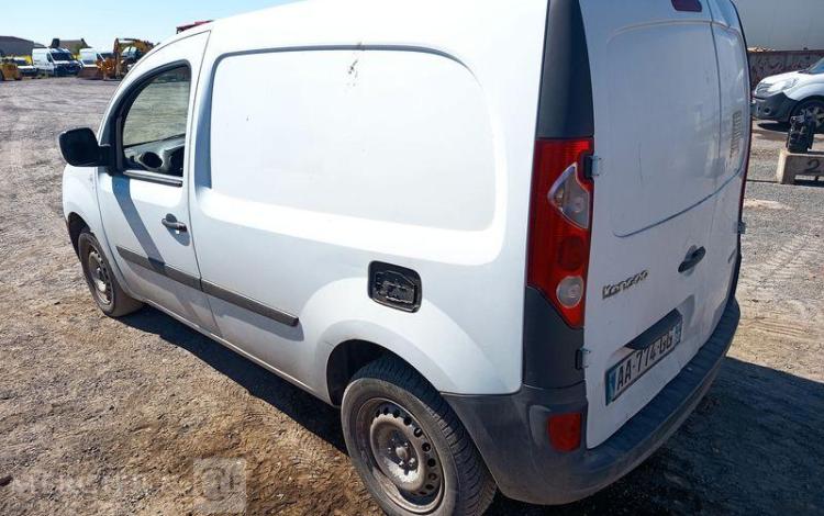 RENAULT KANGOO II Express (VU) 1.5 dCi 70 cv – DIESEL -326107 KMS – ANNEE 2009 BLANC AA-774-GG
