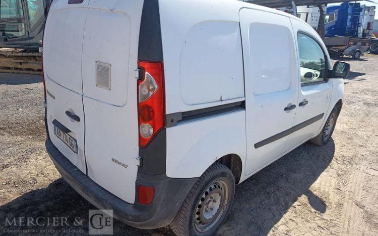 RENAULT KANGOO II Express (VU) 1.5 dCi 70 cv – DIESEL -326107 KMS – ANNEE 2009 BLANC AA-774-GG