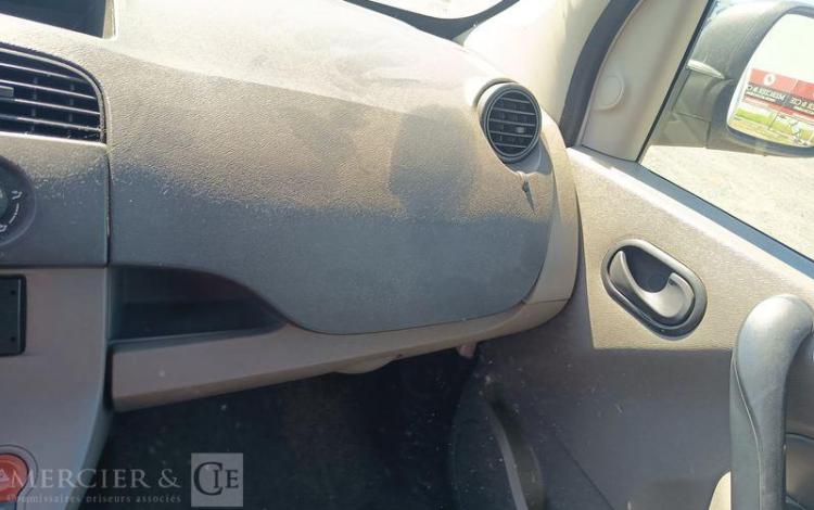 RENAULT KANGOO II Express (VU) 1.5 dCi 70 cv – DIESEL -326107 KMS – ANNEE 2009 BLANC AA-774-GG