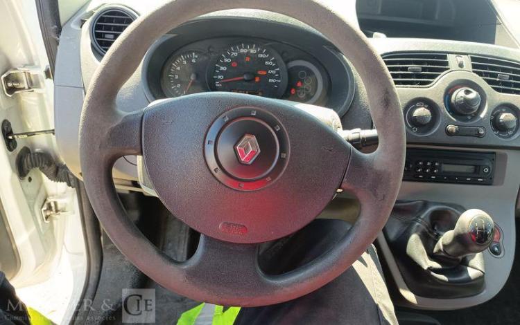 RENAULT KANGOO II Express (VU) 1.5 dCi 70 cv – DIESEL -326107 KMS – ANNEE 2009 BLANC AA-774-GG