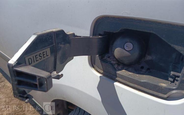 RENAULT KANGOO II Express (VU) 1.5 dCi 70 cv – DIESEL -326107 KMS – ANNEE 2009 BLANC AA-774-GG
