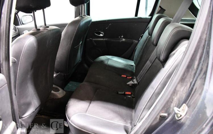 RENAULT CLIO CAMPUS 1.5 DCI 85CH DYNAMIQUE GRIS AG-304-LP
