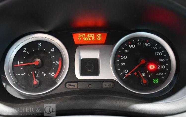 RENAULT CLIO CAMPUS 1.5 DCI 85CH DYNAMIQUE GRIS AG-304-LP