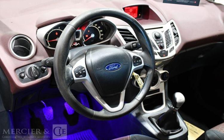 FORD FIESTA 1.2 80CH TITANIUM NOIR AH-517-ME