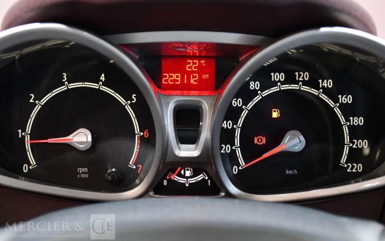 FORD FIESTA 1.2 80CH TITANIUM NOIR AH-517-ME