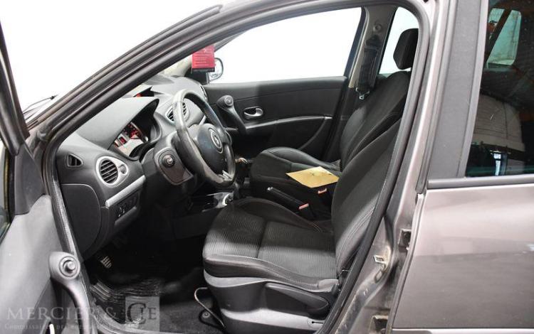 RENAULT CLIO Génération III Ph2 NG 1.5 DCi 70CH DYNAMIQUE TOMTOM 115g 3P GRIS AR-049-YP