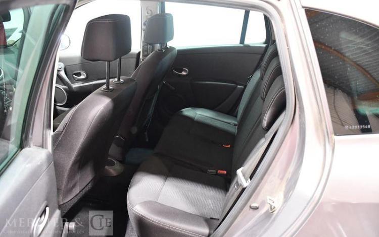 RENAULT CLIO Génération III Ph2 NG 1.5 DCi 70CH DYNAMIQUE TOMTOM 115g 3P GRIS AR-049-YP