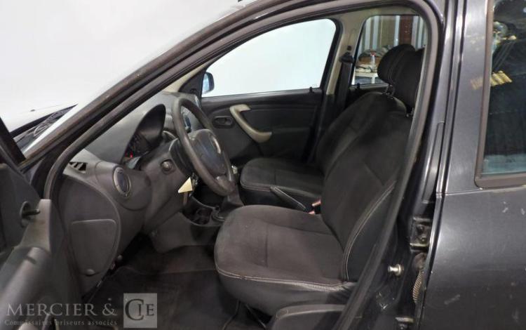 DACIA SANDERO STEPWAY 1.5 DCI 70 GRIS BD-042-JS