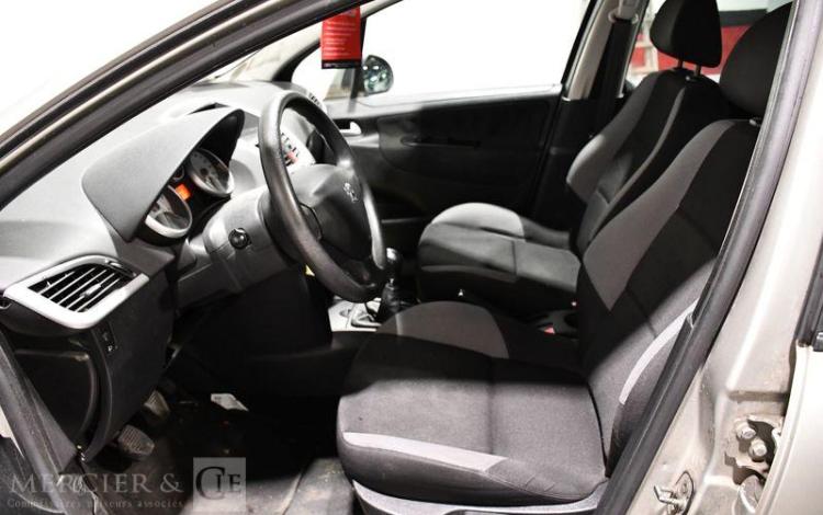 PEUGEOT 207 1.4 HDI 70ch STYLE GRIS BD-231-YM