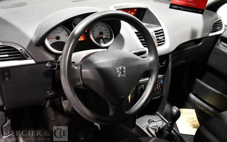 PEUGEOT 207 1.4 HDI 70ch STYLE GRIS BD-231-YM
