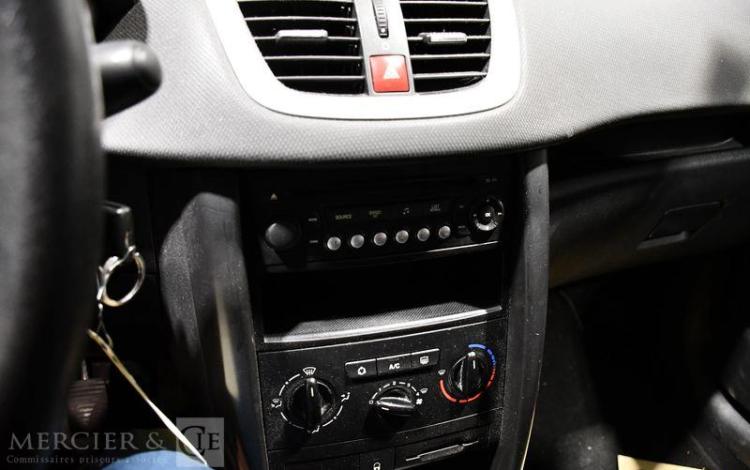 PEUGEOT 207 1.4 HDI 70ch STYLE GRIS BD-231-YM