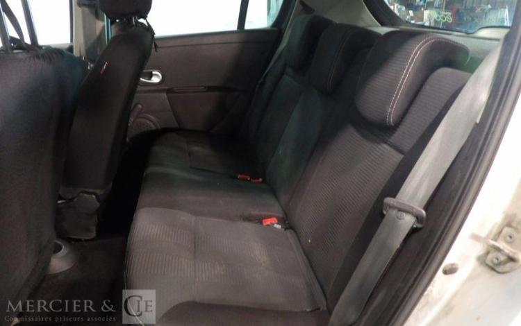 RENAULT CLIO 1.5 DCI 90CH DYNAMIQUE TOMTOM GRIS BH-713-AW