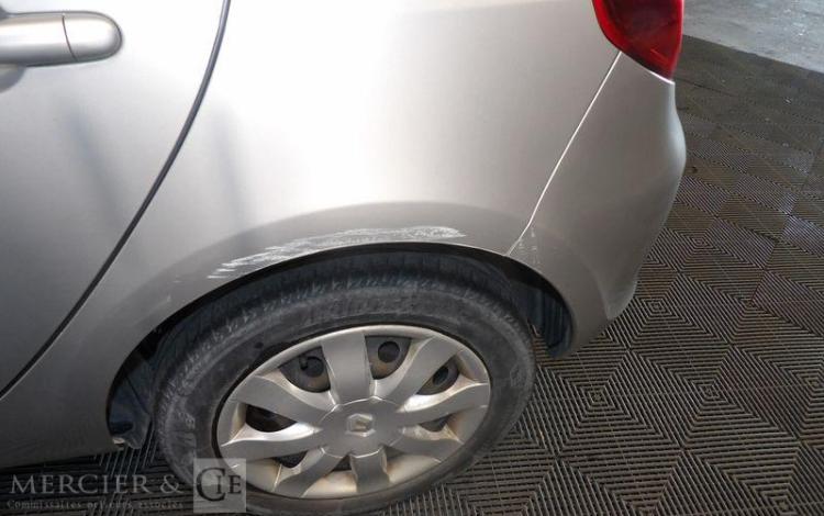 RENAULT CLIO 1.5 DCI 90CH DYNAMIQUE TOMTOM GRIS BH-713-AW