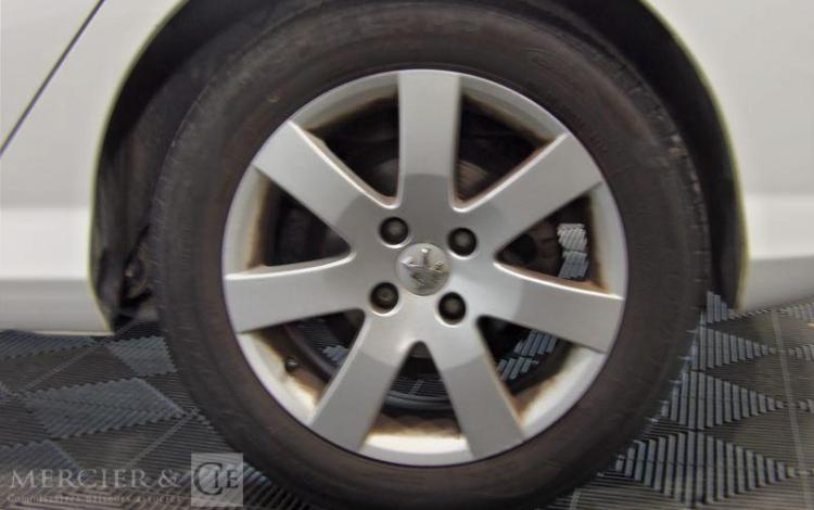 PEUGEOT 308 GENERATION-I 1.6 HDI 90CH NAVTEQ BLANC BL-558-HQ