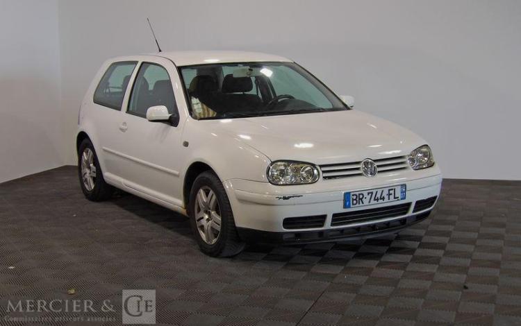 VOLKSWAGEN GOLF 1.9 TDI 130 4MOTION BLANC BR-744-FL