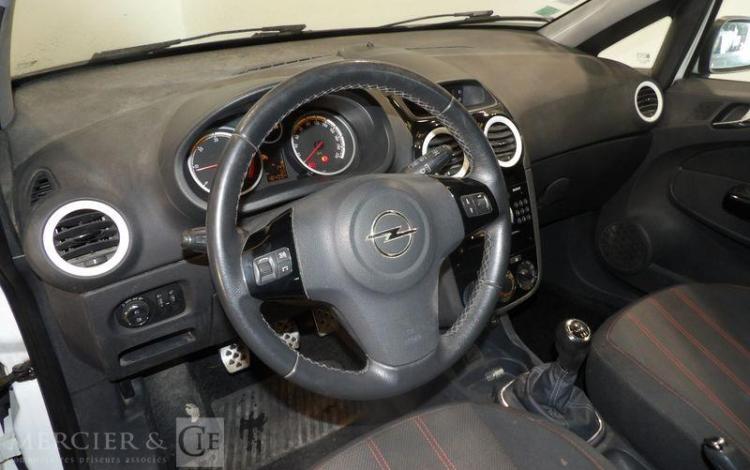 OPEL CORSA 1.3 CDTI 95CH COSMO BLANC CA-862-MH