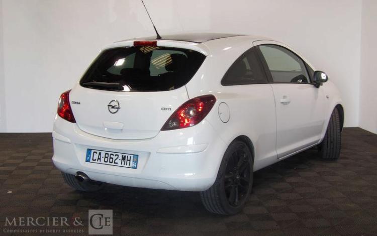 OPEL CORSA 1.3 CDTI 95CH COSMO BLANC CA-862-MH