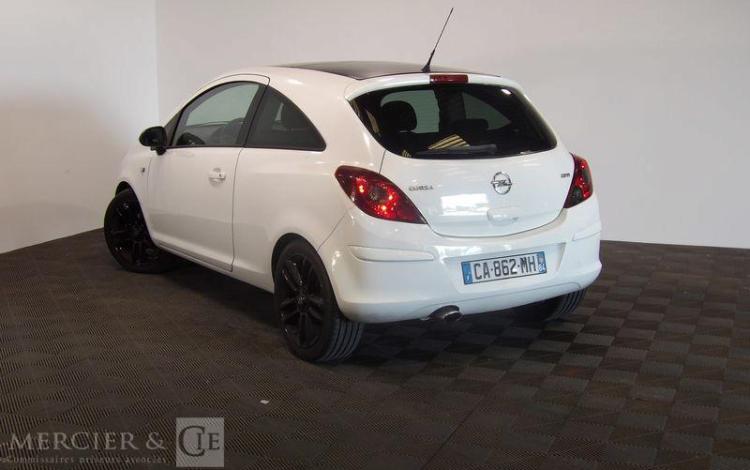 OPEL CORSA 1.3 CDTI 95CH COSMO BLANC CA-862-MH