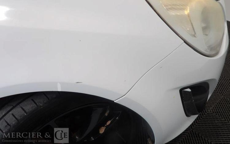 OPEL CORSA 1.3 CDTI 95CH COSMO BLANC CA-862-MH
