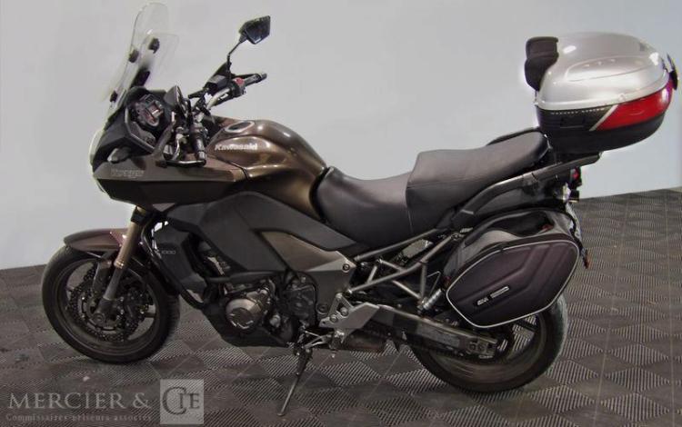 KAWASAKI MOTO VERSYS 1000 GRIS CE-055-DB