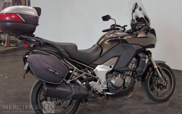 KAWASAKI MOTO VERSYS 1000 GRIS CE-055-DB
