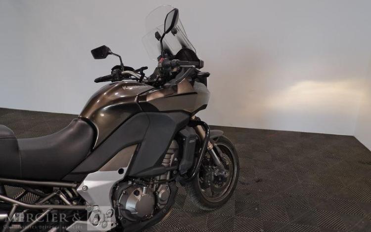 KAWASAKI MOTO VERSYS 1000 GRIS CE-055-DB