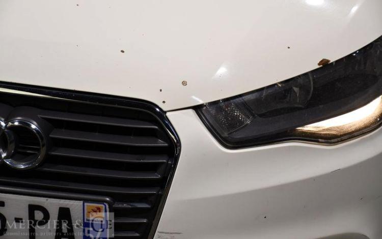 AUDI A1 ATTRACTION 1,6 TDI 90 vente à pro uniquement car immo police BLANC CN-565-PA