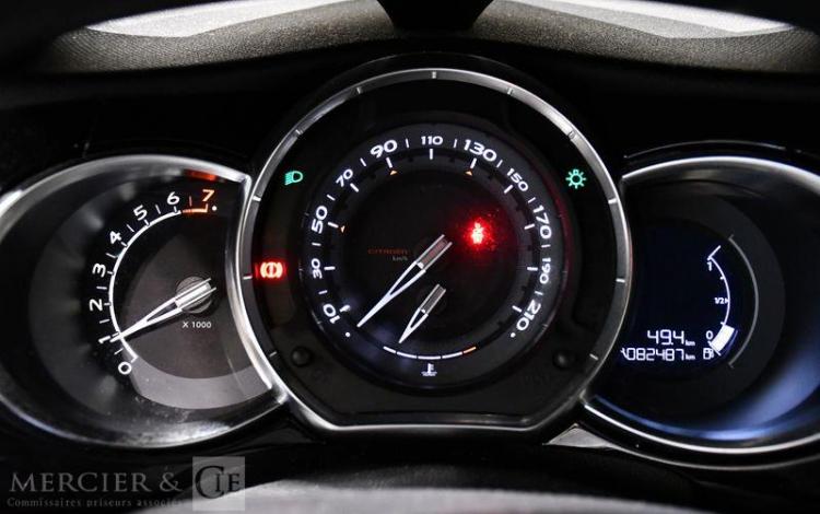 CITROEN DS3 1.6 VTI 120ch SOCHIC GRIS CZ-369-BN