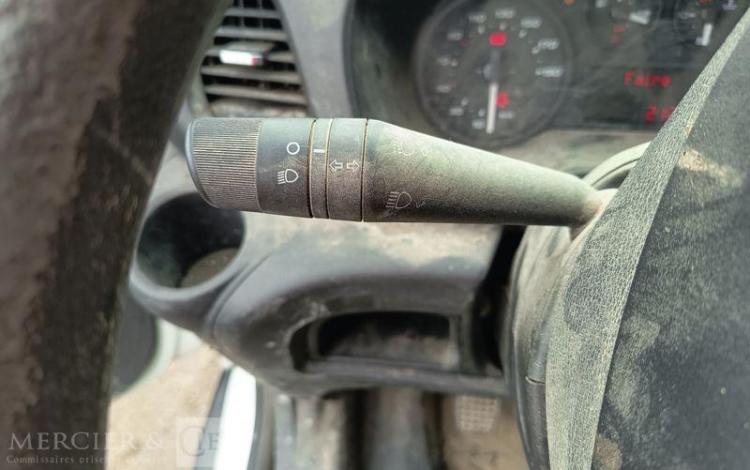 IVECO IS35 BENNE DOUBLE CABINE IVECO 35C13D CC  DV-933-LQ