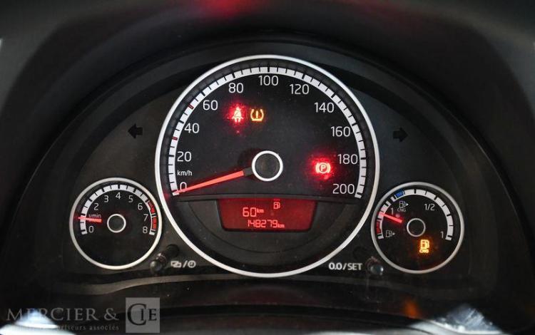 VOLKSWAGEN UP BLANC DW-561-MG