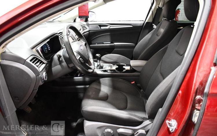 FORD MONDEO ROUGE DY-095-RG