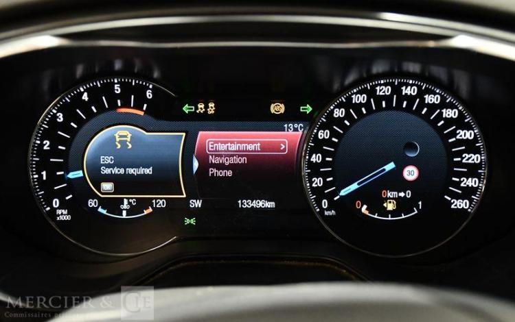 FORD MONDEO ROUGE DY-095-RG