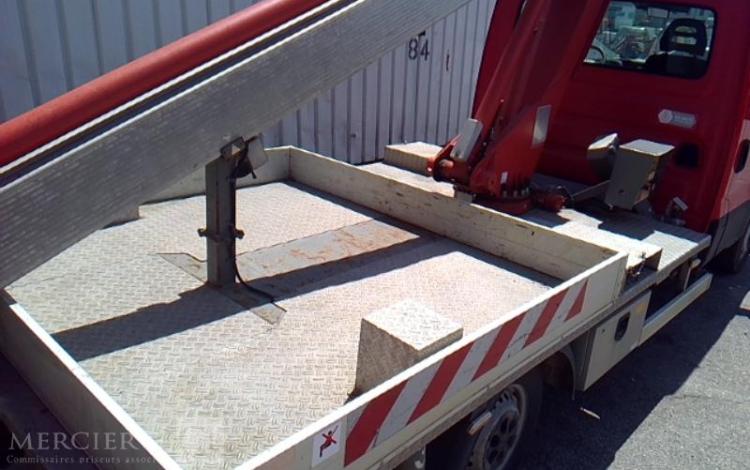 MULTITEL DAILY 35-110  NACELLE SUR VL MULTITEL 160 ALU 16M AN2016 106452KM ROUGE EA-952-KN
