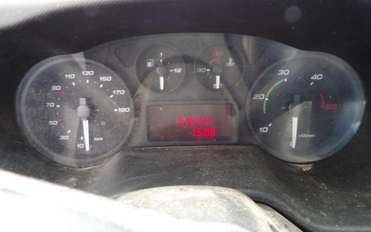 IVECO 35C13 CAMION BENNE ROUGE EB-373-DQ