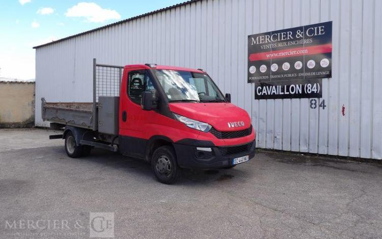 IVECO 35C13 BENNE SIMPLE CABINE COFFRE ROUGE EC-440-NG