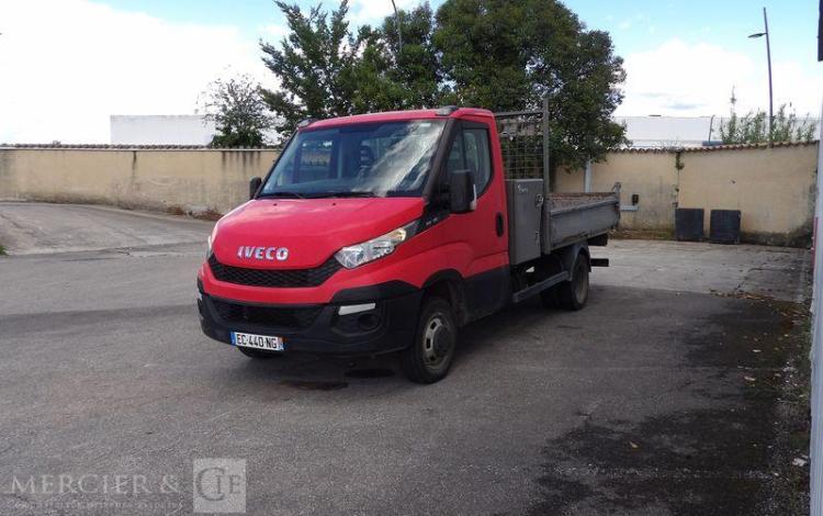 IVECO 35C13 BENNE SIMPLE CABINE COFFRE ROUGE EC-440-NG