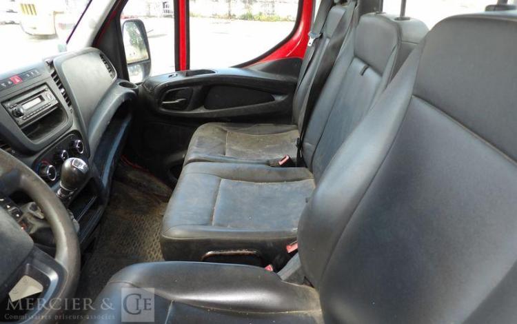 IVECO 35C13 BENNE SIMPLE CABINE COFFRE ROUGE EC-440-NG
