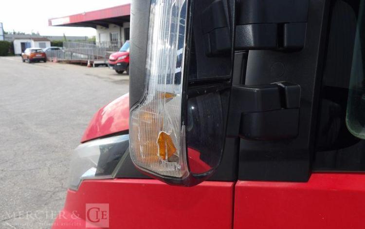 IVECO 35C13 BENNE SIMPLE CABINE COFFRE ROUGE EC-440-NG