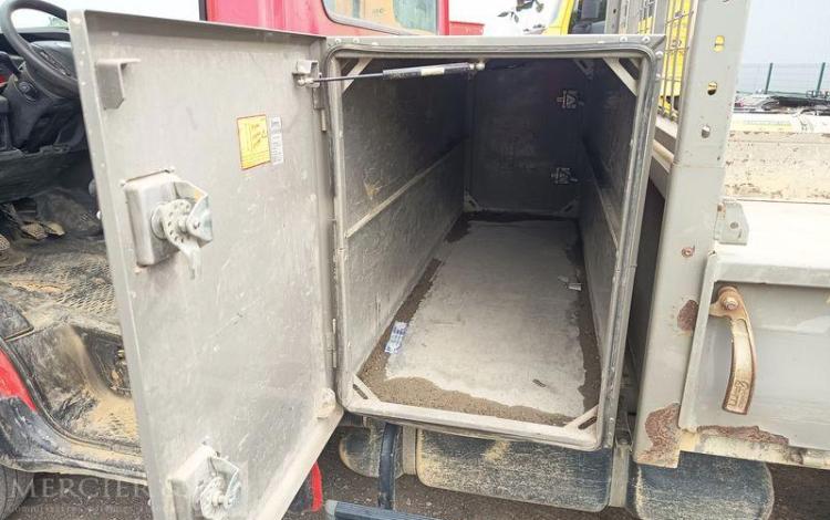 IVECO IS35 BENNE SIMPLE CABINE COFFRE IVECO 35C13  EC-943-PB