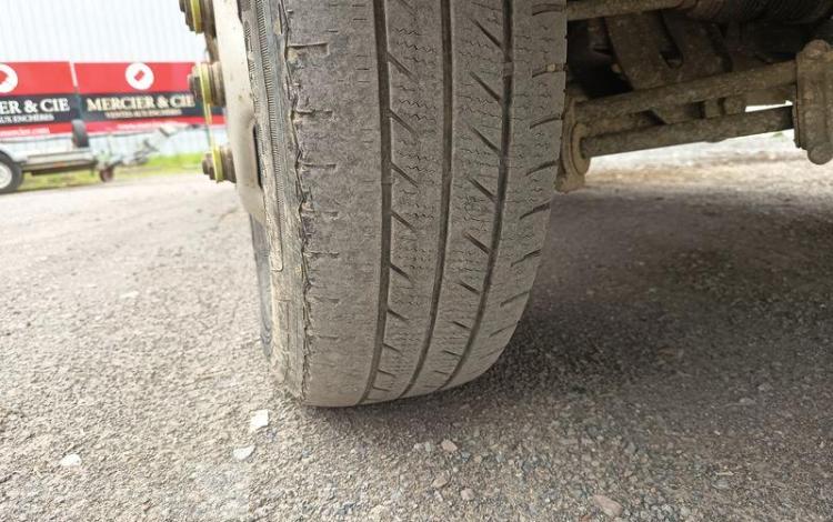 IVECO IS35 BENNE SIMPLE CABINE COFFRE IVECO 35C13  EC-943-PB