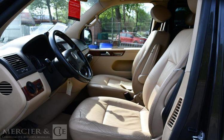 VOLKSWAGEN T5 MULTIVAN 2,0 TDI 177 HIGHLINE NOIR ED-563-YC