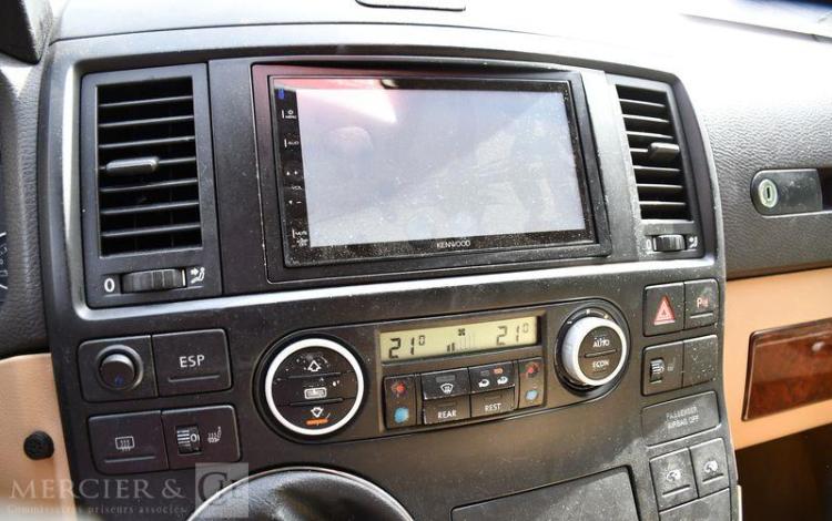 VOLKSWAGEN T5 MULTIVAN 2,0 TDI 177 HIGHLINE NOIR ED-563-YC