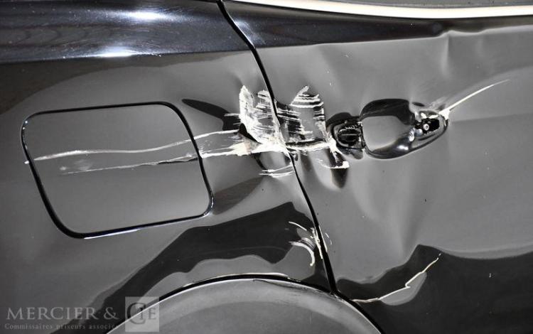 PEUGEOT 3008 NOIR ED8264