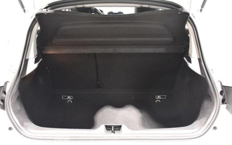 RENAULT CLIO 1.5 DCI 75 ENERGY ZEN BLANC EE-019-WJ