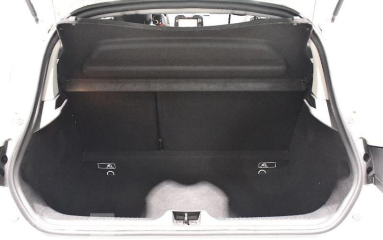RENAULT CLIO 1.5 DCI 75 ENERGY ZEN BLANC EE-993-BJ