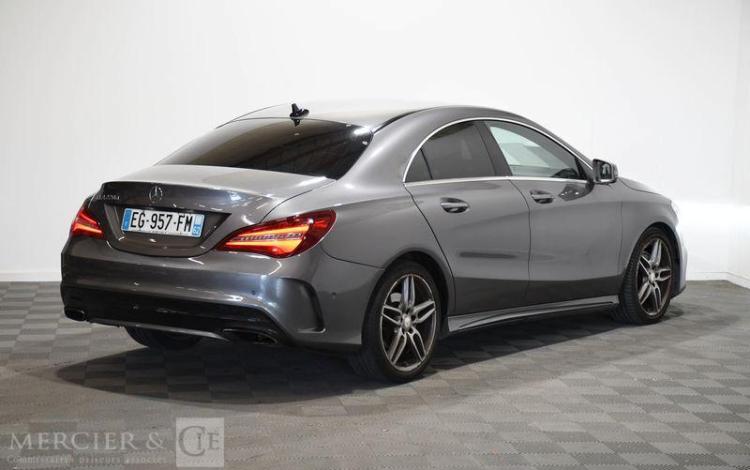 MERCEDES CLA GRIS EG-957-FM