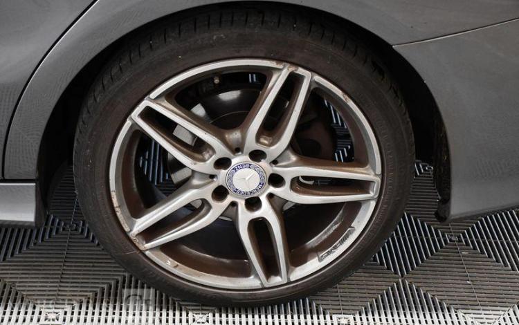 MERCEDES CLA GRIS EG-957-FM