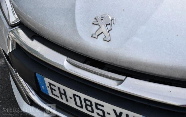 PEUGEOT 208 AFFAIRE PREMIUM PACK GRIS EH-085-YH